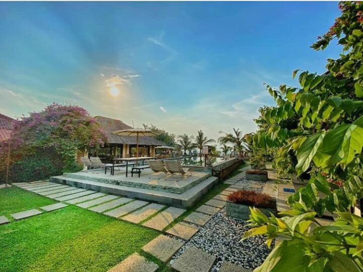 Jepara Marina Beach Bungalows Екстериор снимка