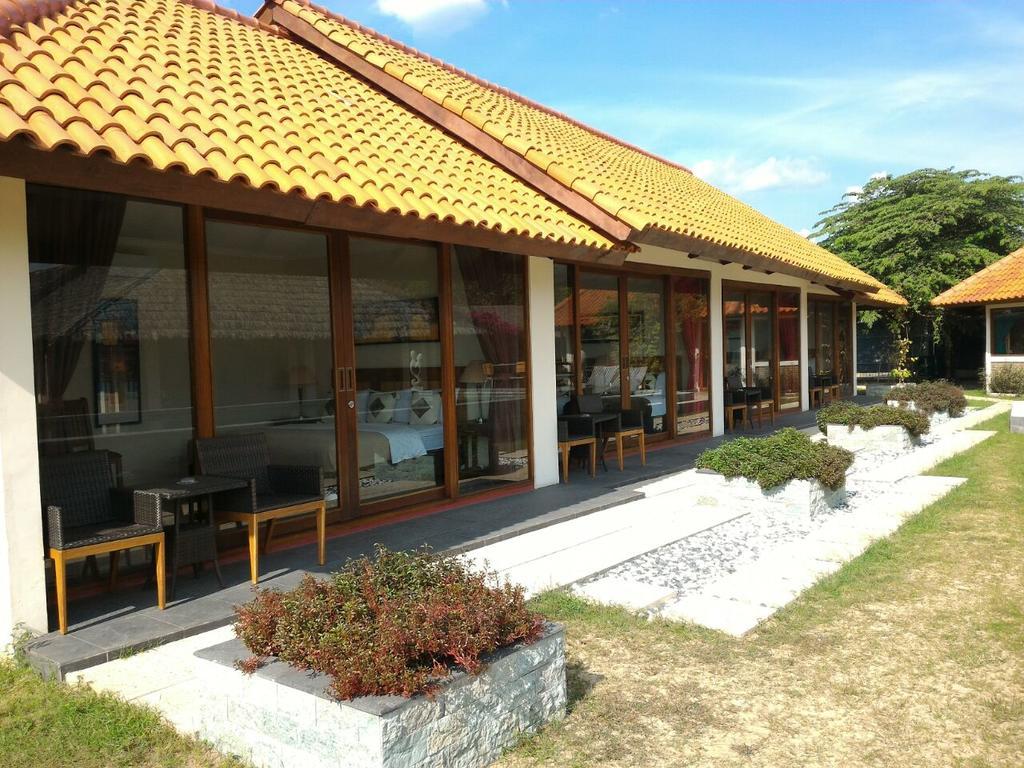 Jepara Marina Beach Bungalows Екстериор снимка